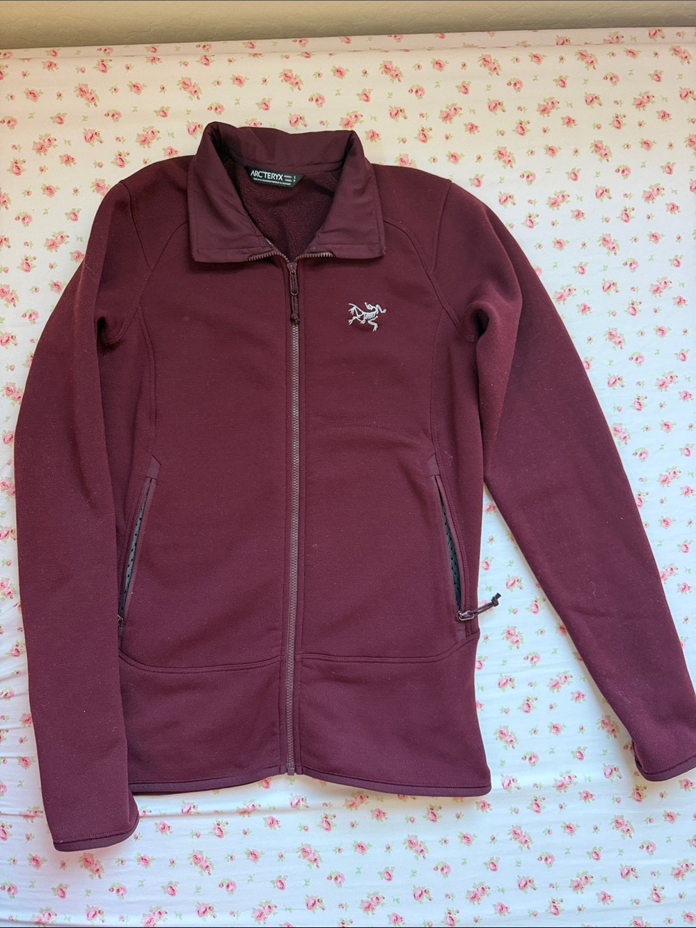 Arc'teryx Women's Deep Burgundy Full-Zip Jacket